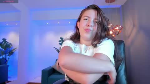 Lyssa  Everyday From 0700 to 1630 Col Time online show from 02-15-25, 01:38