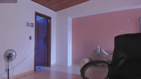 Lyssa  Everyday From 0700 to 1630 Col Time online show from 02-15-25, 04:45