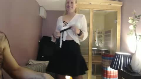 lyssaradivine online show from 11-01-25, 09:28