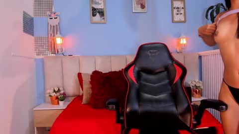 Lizzy smith  online show from 12-03-24, 01:52