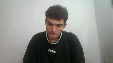 Snapshot of m0ntana777 chatting on 10-27-25, 10:41 m0ntana777 online show from 10-27-25, 10:41