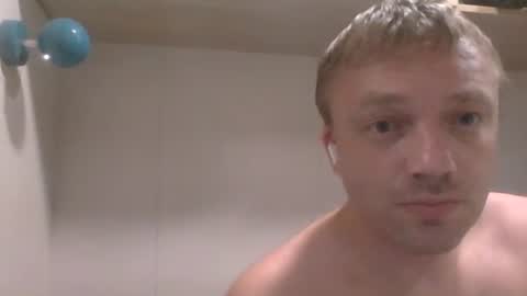 Snapshot of m15kala chatting on 12-21-24, 10:39 m15kala online show from 12-21-24, 10:39