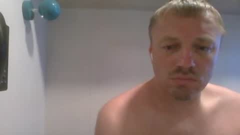 Snapshot of m15kala chatting on 01-29-25, 08:08 m15kala online show from 01-29-25, 08:08