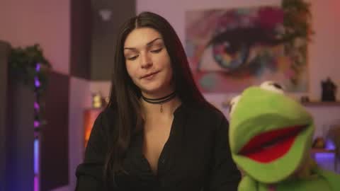 Snapshot of m1agarand chatting on 12-18-25, 11:55 M1A Dddy online show from 12-18-25, 11:55