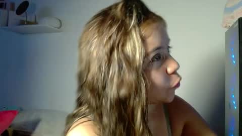 Snapshot of m1la_18 chatting on 04-26-26, 11:57 mila online show from 04-26-26, 11:57