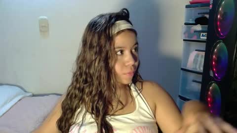 Snapshot of m1la_18 chatting on 05-02-26, 04:06 mila online show from 05-02-26, 04:06