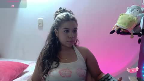 Snapshot of m1la_18 chatting on 05-30-26, 03:47 mila online show from 05-30-26, 03:47