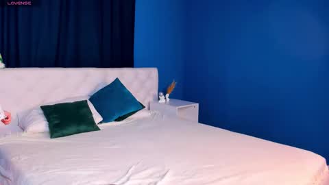 Snapshot of m1m1_angels chatting on 02-26-26, 01:15 Mimi GTM1 0200am-0945am Mon Tue Wed Thu Fri online show from 02-26-26, 01:15