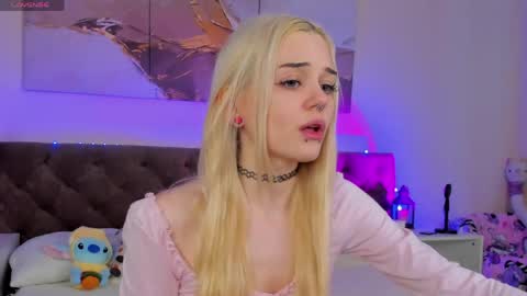 Snapshot of m1m1_angels chatting on 05-03-26, 01:11 Mimi GTM1 0200am-0945am Mon Tue Wed Thu Fri online show from 05-03-26, 01:11