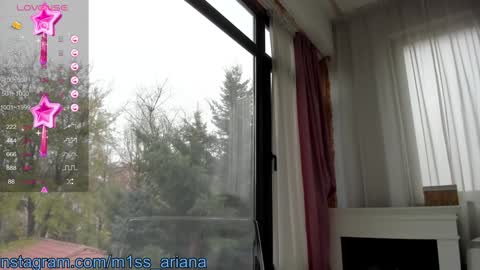 Snapshot of m1ss_ariana chatting on 12-11-24, 10:36 Ariana online show from 12-11-24, 10:36