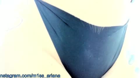 Snapshot of m1ss_ariana chatting on 02-15-25, 08:22 Ariana online show from 02-15-25, 08:22