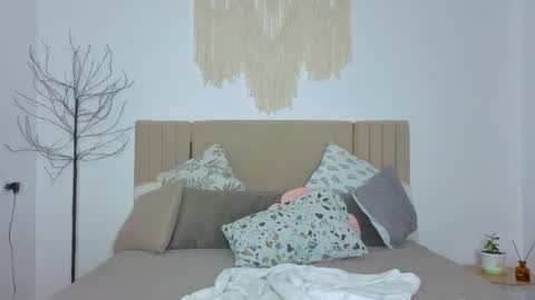 Snapshot of m1ss_arina chatting on 11-27-25, 10:34 M1ss arina online show from 11-27-25, 10:34