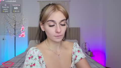 Snapshot of m1ss_arina chatting on 02-23-26, 10:51 M1ss arina online show from 02-23-26, 10:51