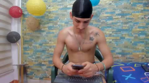 Snapshot of maaster420 chatting on 01-12-25, 08:25 itgram pezlo josue online show from 01-12-25, 08:25
