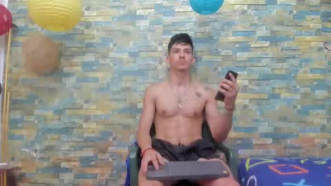 Snapshot of maaster420 chatting on 01-17-25, 03:53 itgram pezlo josue online show from 01-17-25, 03:53