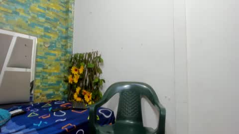 Snapshot of maaster420 chatting on 01-23-25, 12:52 itgram pezlo josue online show from 01-23-25, 12:52