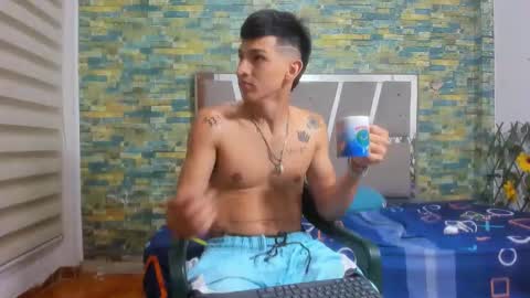 Snapshot of maaster420 chatting on 01-28-25, 01:05 itgram pezlo josue online show from 01-28-25, 01:05