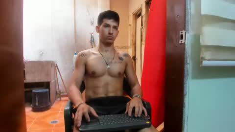 Snapshot of maaster420 chatting on 02-06-25, 05:30 itgram pezlo josue online show from 02-06-25, 05:30
