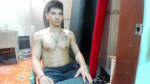 Snapshot of maaster420 chatting on 02-08-25, 02:38 itgram pezlo josue online show from 02-08-25, 02:38