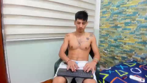 Snapshot of maaster420 chatting on 02-10-25, 01:11 itgram pezlo josue online show from 02-10-25, 01:11