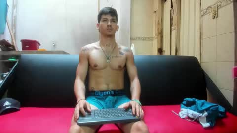 Snapshot of maaster420 chatting on 02-11-25, 02:13 itgram pezlo josue online show from 02-11-25, 02:13