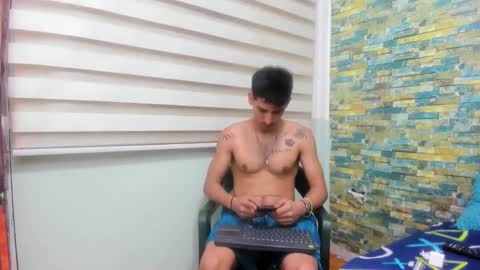 Snapshot of maaster420 chatting on 02-12-25, 12:33 itgram pezlo josue online show from 02-12-25, 12:33