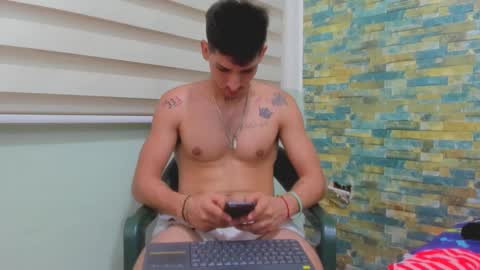 Snapshot of maaster420 chatting on 02-25-25, 01:30 itgram pezlo josue online show from 02-25-25, 01:30