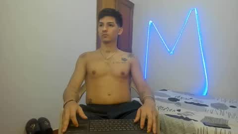 Snapshot of maaster420 chatting on 10-29-25, 12:18 itgram pezlo josue online show from 10-29-25, 12:18