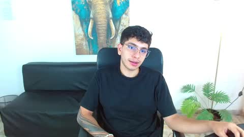 Max online show from 03-18-26, 01:47