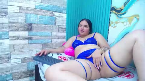 Snapshot of mabelsweet303av chatting on 12-18-25, 08:15 mabelsweet303av online show from 12-18-25, 08:15