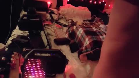 mac1119 online show from 03-09-26, 04:38