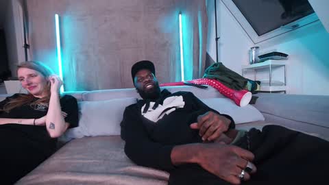 Mac Troy online show from 12-26-24, 06:01