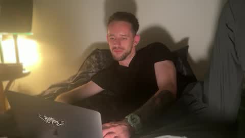 Snapshot of macebre chatting on 09-19-25, 03:08 my beautiful long dick will make you happy online show from 09-19-25, 03:08