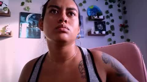 Macey Elliot Modelo Independiente online show from 10-23-25, 11:53