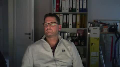 macfly67 online show from 02-01-26, 04:27