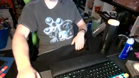 Snapshot of macgargan69 chatting on 01-10-26, 04:31 macgargan69 online show from 01-10-26, 04:31