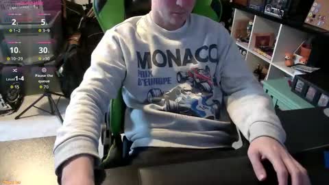 Snapshot of macgargan69 chatting on 03-12-26, 04:24 macgargan69 online show from 03-12-26, 04:24