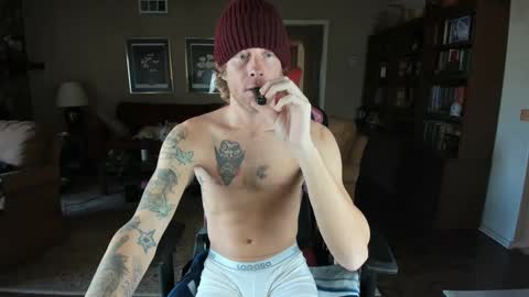 Snapshot of machinecumkelly69 chatting on 02-06-25, 07:29 machinecumkelly69 online show from 02-06-25, 07:29