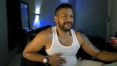Snapshot of machohandsome chatting on 05-10-26, 10:42 Javier papichulo master how do you want online show from 05-10-26, 10:42