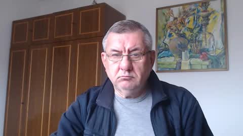 Macho online show from 10-31-25, 10:49