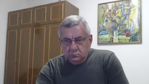 Snapshot of machomale3 chatting on 05-04-26, 08:27 Macho online show from 05-04-26, 08:27