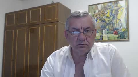 Snapshot of machomale3 chatting on 05-07-26, 06:02 Macho online show from 05-07-26, 06:02