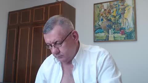 Snapshot of machomale3 chatting on 05-18-26, 01:06 Macho online show from 05-18-26, 01:06