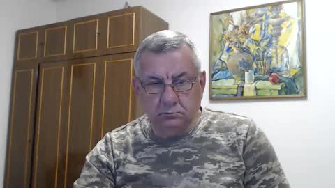 Snapshot of machomale3 chatting on 05-26-26, 06:37 Macho online show from 05-26-26, 06:37