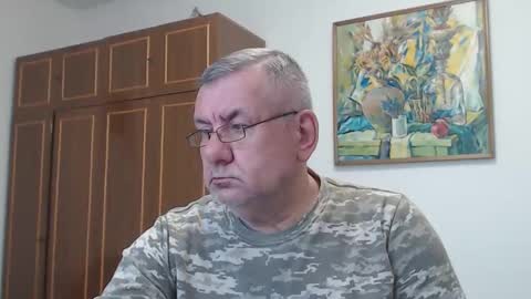 Snapshot of machomale3 chatting on 05-31-26, 02:57 Macho online show from 05-31-26, 02:57