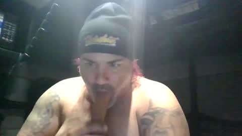 Snapshot of machuelbibliotecario chatting on 12-15-24, 11:34 machu el bibliotecario online show from 12-15-24, 11:34