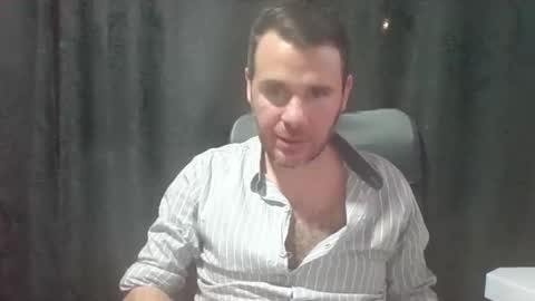 Snapshot of mack_disel chatting on 03-15-26, 04:18 MACK online show from 03-15-26, 04:18