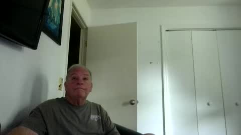 mackdocc001 online show from 04-18-26, 07:58