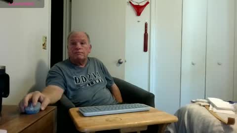 mackdocc001 online show from 04-25-26, 03:20