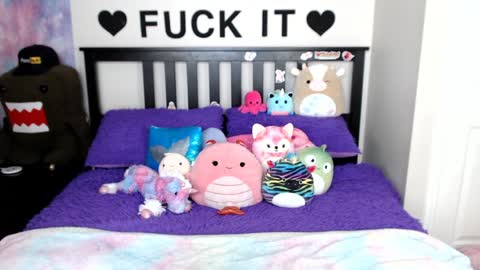 Mackenzie Wolfe online show from 01-29-25, 07:36